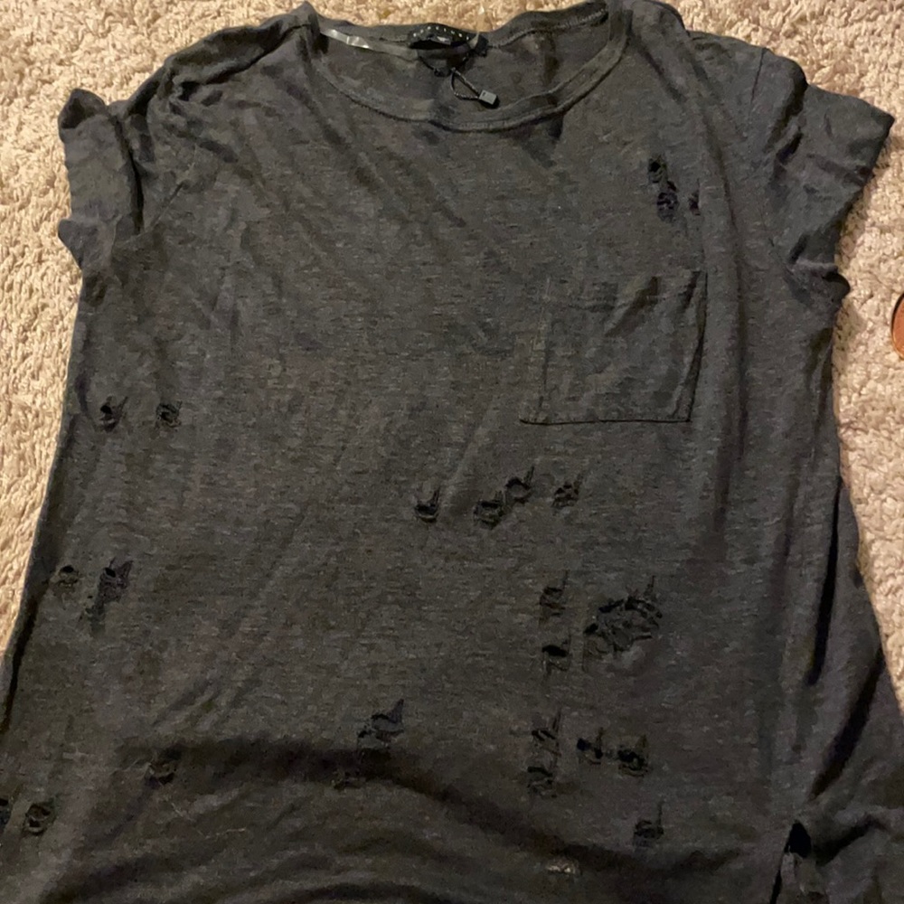 Distressed women’s top!